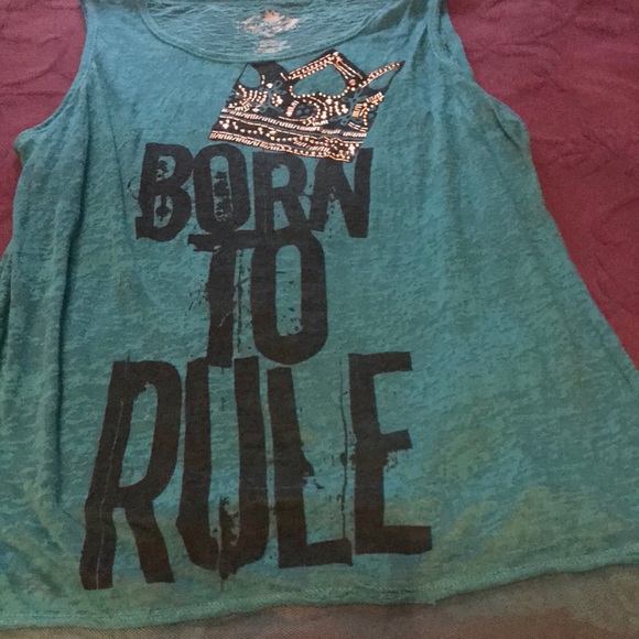 Top - Picture 2 of 3